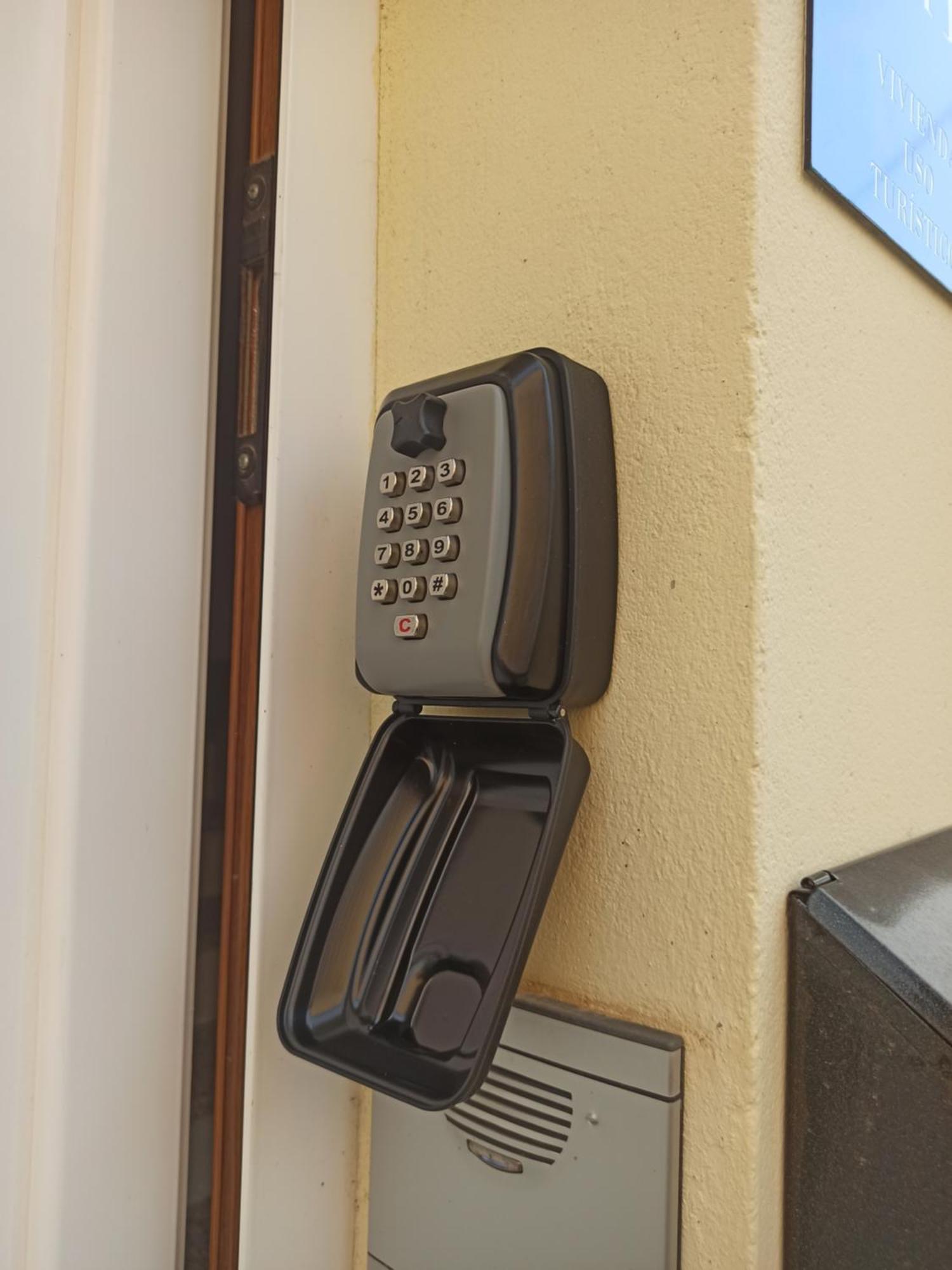 Apartamento La Casona Serranillos Exterior foto