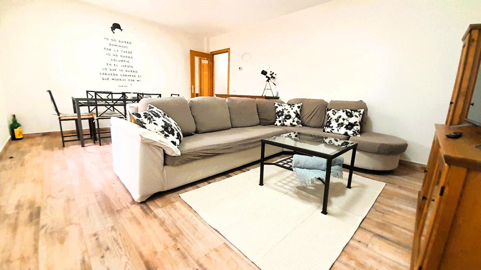 Apartamento La Casona Serranillos Exterior foto