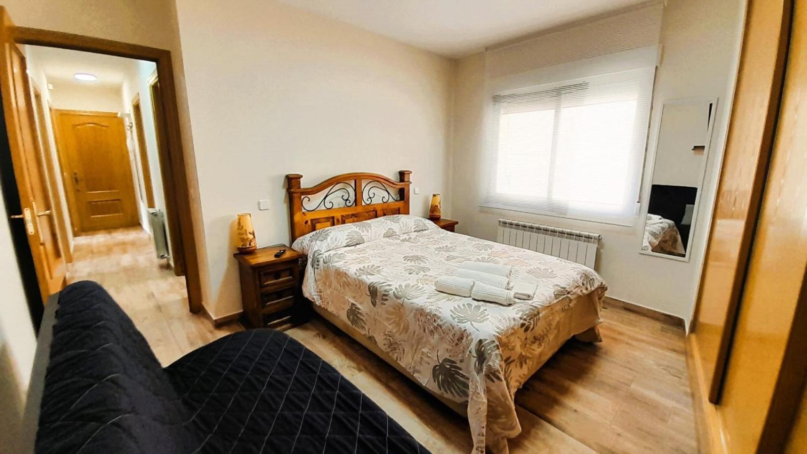 Apartamento La Casona Serranillos Exterior foto