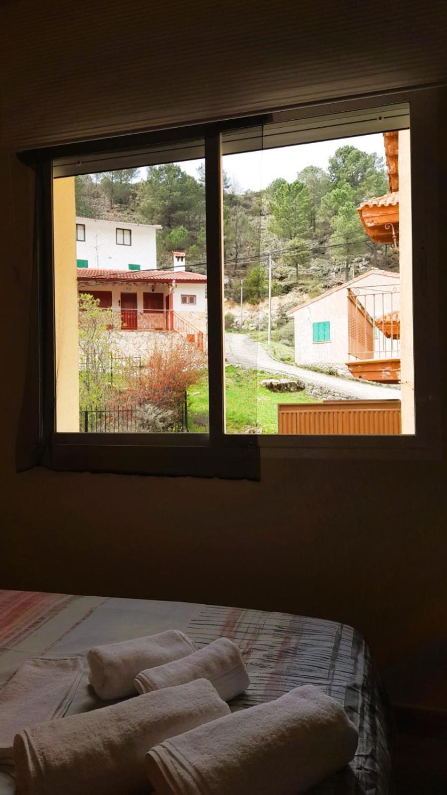 Apartamento La Casona Serranillos Exterior foto