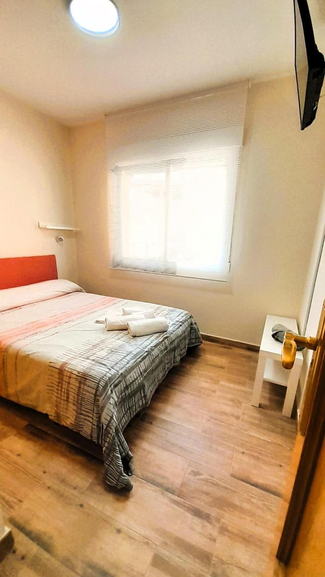Apartamento La Casona Serranillos Exterior foto