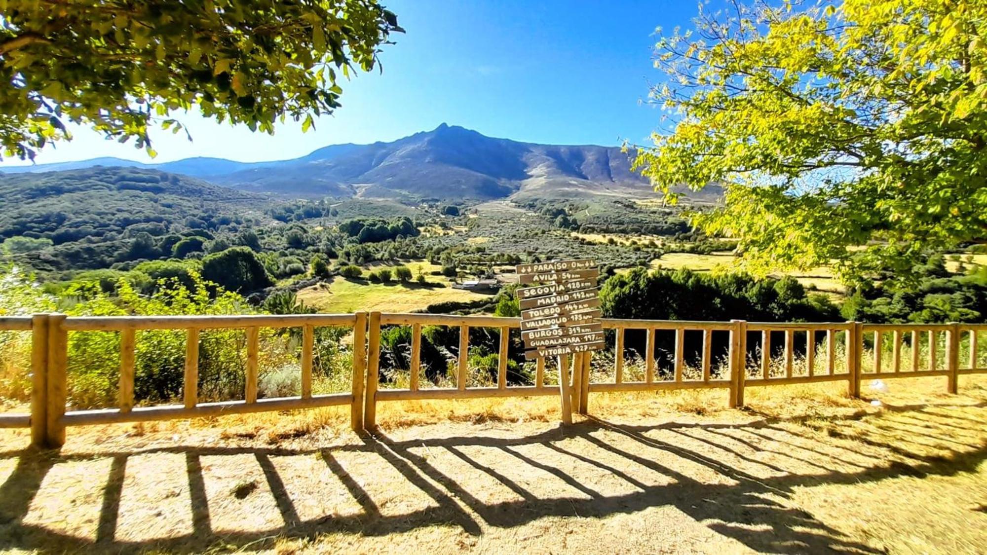 Apartamento La Casona Serranillos Exterior foto